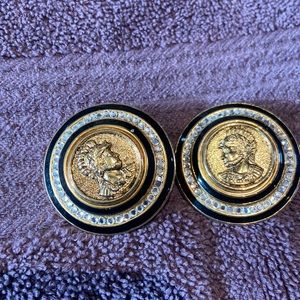 Vintage 1970 clip earrings